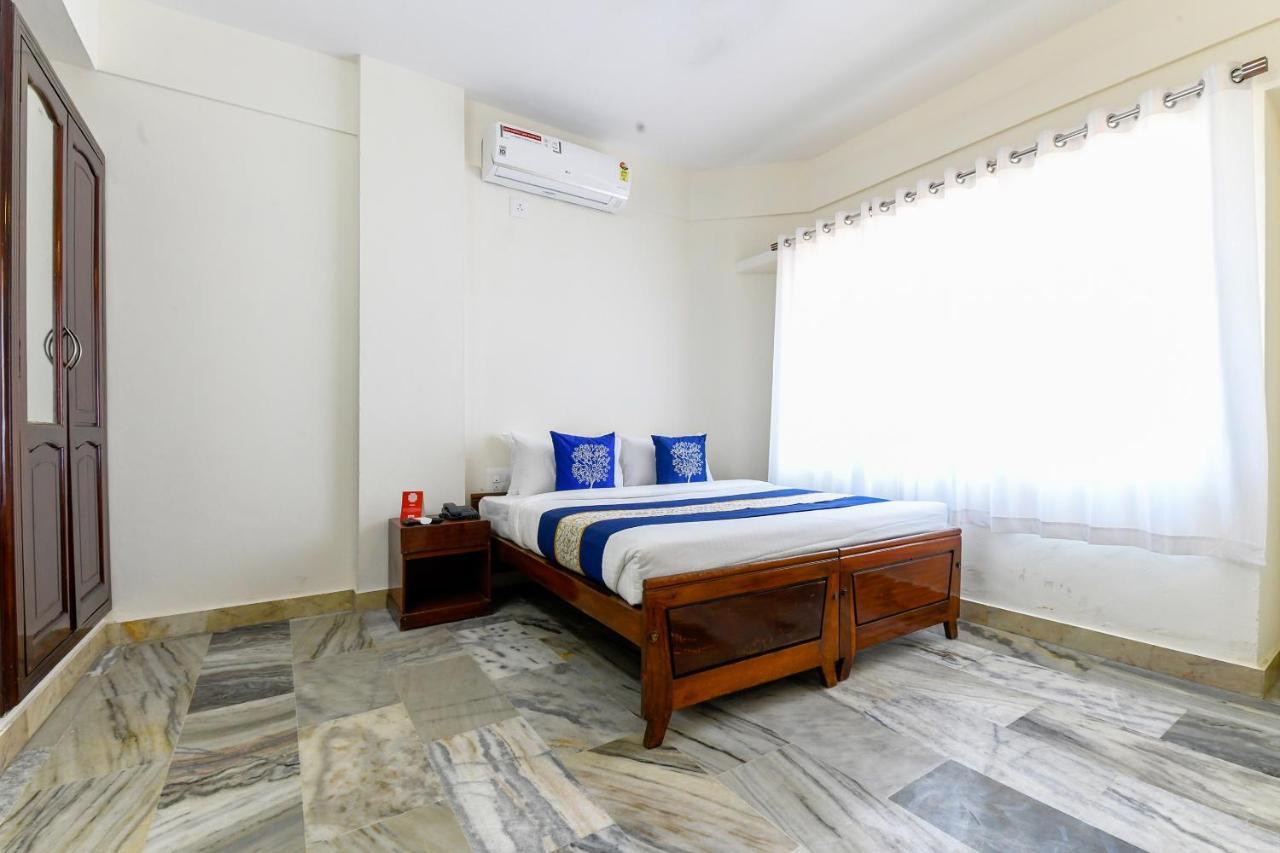 Oyo 11328 Hotel Chandrika Residency Коччи Экстерьер фото